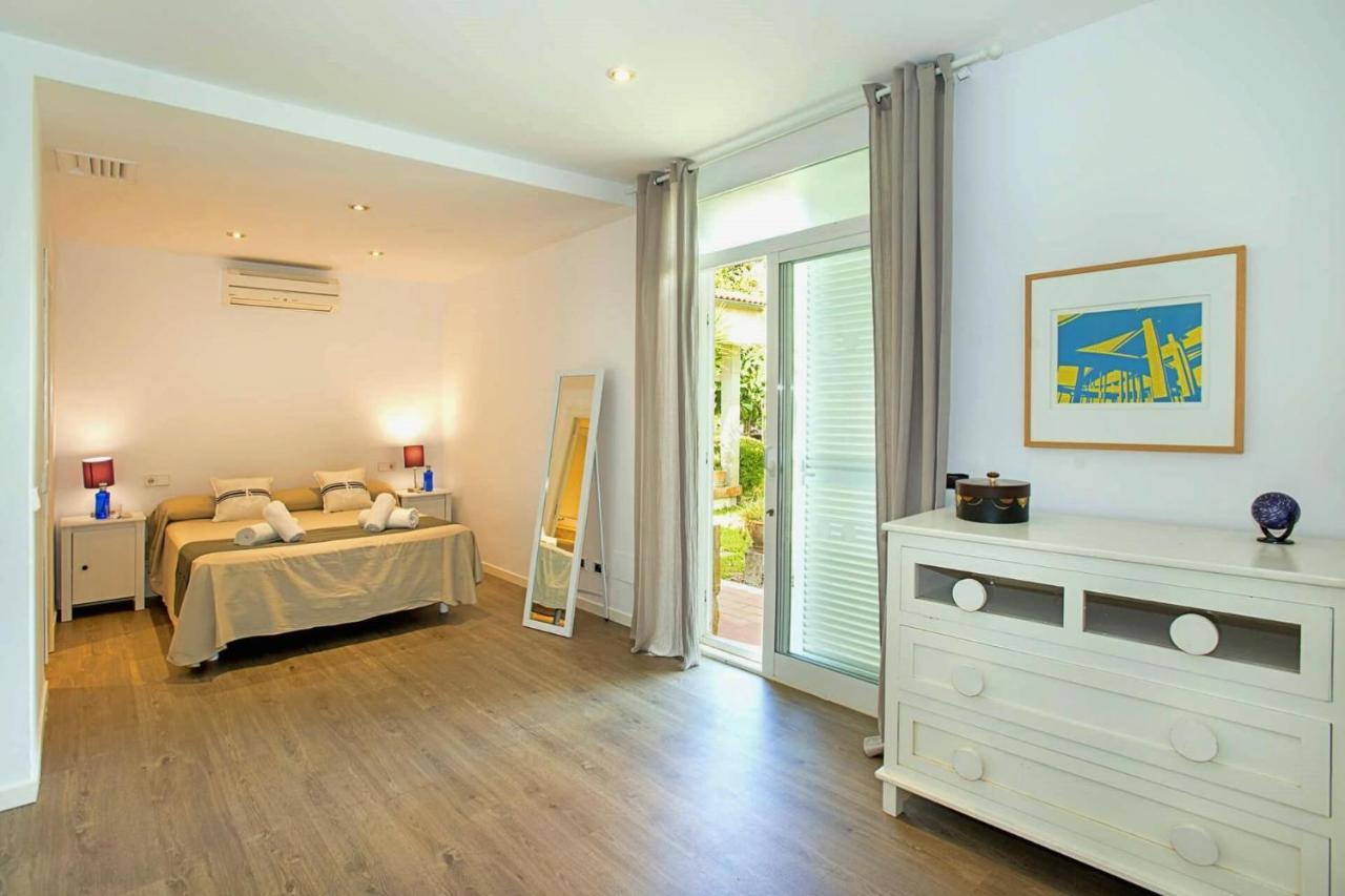 Beach Villa Can Ros By Sealand Villas Port de Pollença Exteriör bild